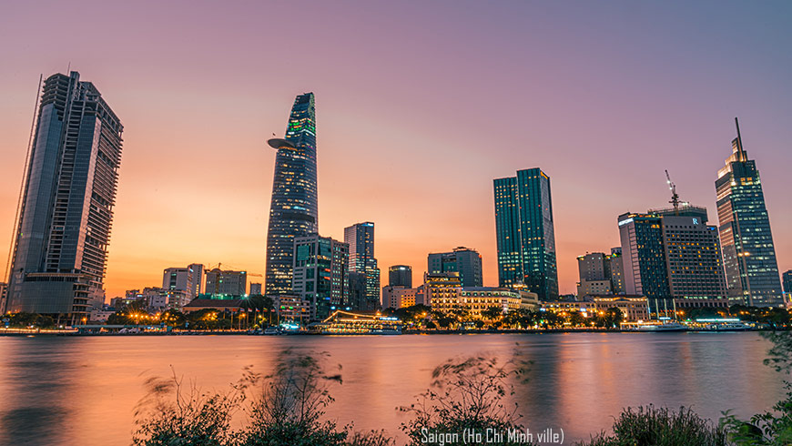 Saigon ( Ho Chi Minh ville)