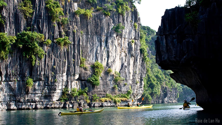 Kayak en baie de Lan Ha