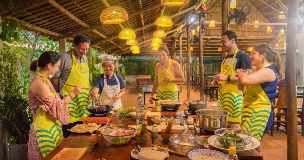 Voyage culinaire au Vietnam : meilleures expériences et circuits 1 Voyage culinaire Vietnam guide